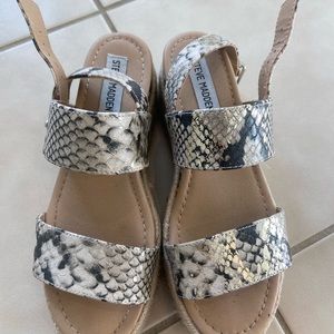 Steve Madden Platform Sandals - Size 6